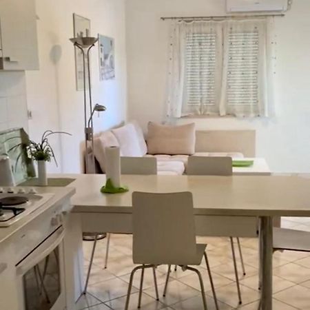 Apartamento Jersani Murter Exterior foto